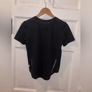 Lululemon High-Neck Running and Training T-Shirt- size 4 (small)